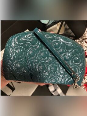 Coach❤️Patent Leather Teal Wristlet Pouch - Women Bags 2009